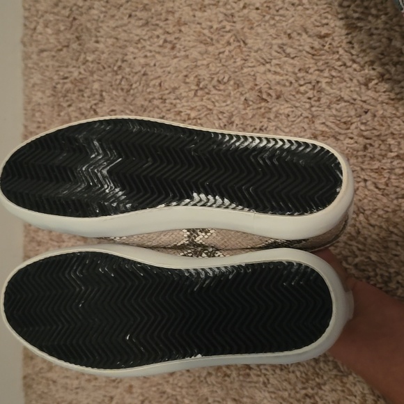 Sam Edelman Gray and Cream Snake/animal Print Sneakers Size 9.5. (Bin 11) - Picture 9 of 9